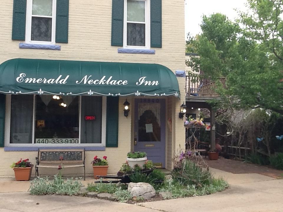 Emerald Necklace Inn Bed And Breakfast Lakewood Exteriér fotografie